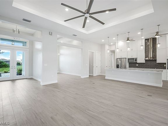 5th image of 4338 SW 18th Place Cpe