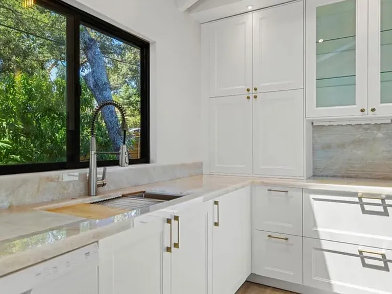 311 Grandview Ave — Photo 10