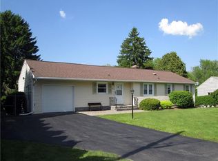 114 Fayette Cir, Fayetteville, NY 13066