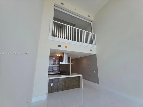 1100 Biscayne Blvd, Miami, FL
