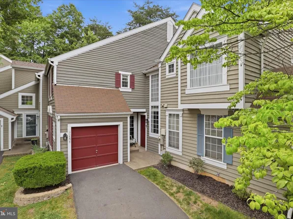 11757 Arbor Glen Way, Reston, VA 20194
