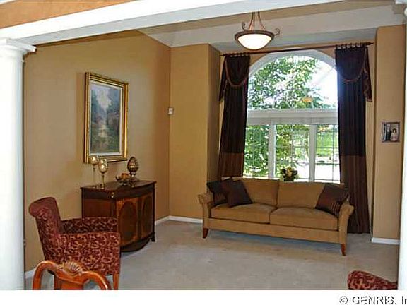 4th image of 27 Fairpoint Dr