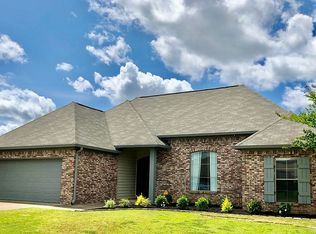 113 Memory Ln, Madison, MS 39110