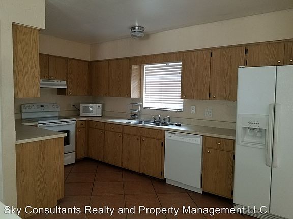 4th image of 713 Linden Dr