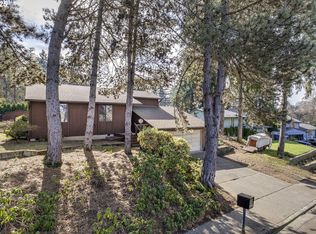 2350 SE Washington Ct, Hillsboro, OR 97123