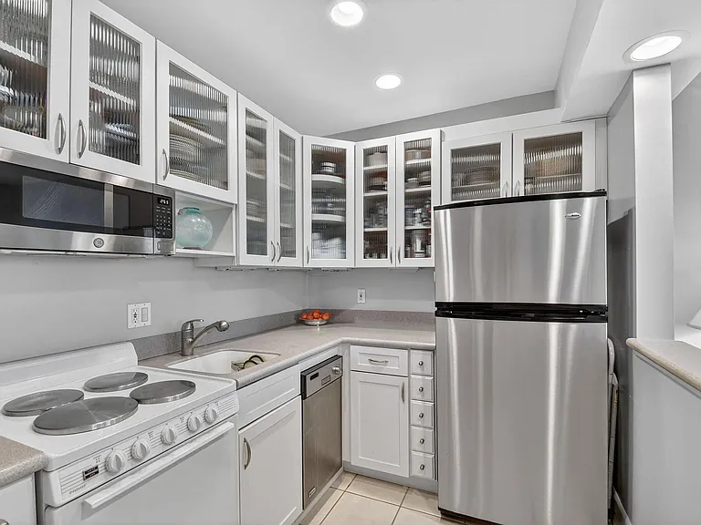 5505 N Ocean Blvd #13-204 — Photo 11