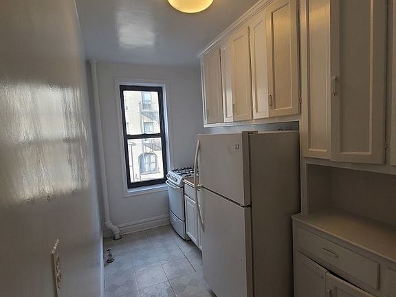 3rd image of 30-75 34th St #203