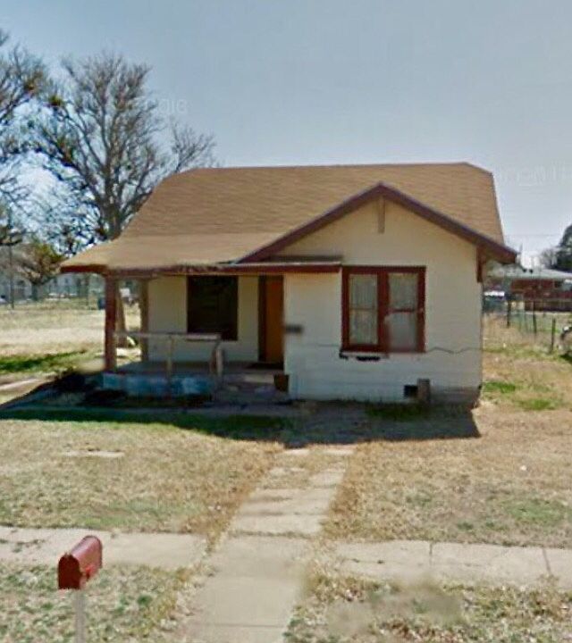 1st image of 506 E Oliver St