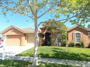1424 Danbrook Dr, Sacramento, CA 95835