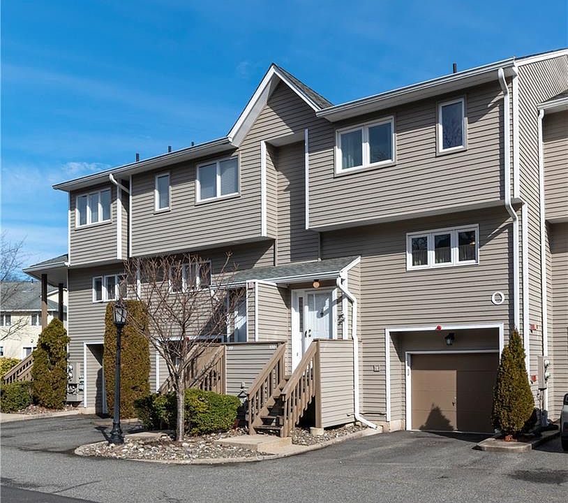 100 Village Green, Bardonia, NY 10954 Zillow