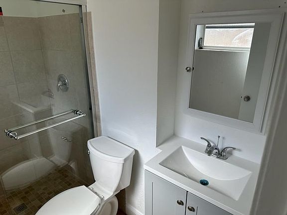 5th image of 160 SE 10th St #160