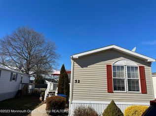 52 Locust Grv, Hazlet, NJ 07730