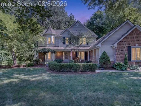 42151 Woodcreek Ln, Canton, MI 48188