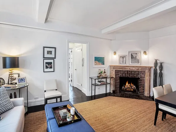 235 E 22nd St APT 9P, New York, NY 10010