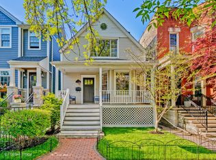 1910 W George St, Chicago, IL 60657
