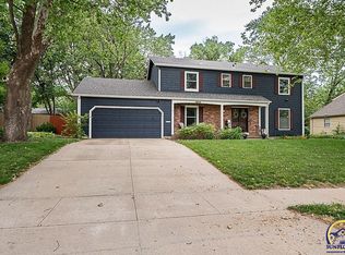 1910 SW 32nd Ter, Topeka, KS 66611