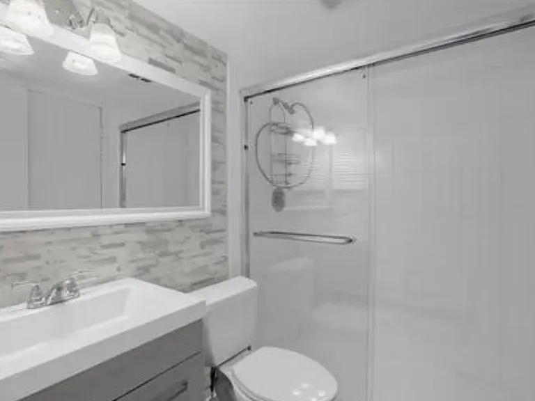 564 Orange 40 Dr #40 — Photo 6