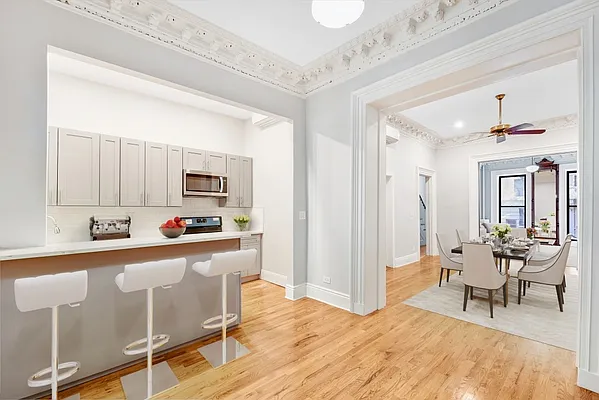 Rented by Nomad Property Group, LLC | media 8