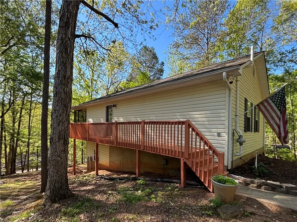 307 Cherrwood Dr, Westminster, SC 29693