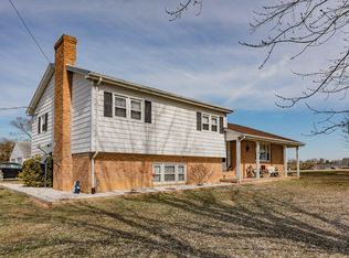 12 Tulipwood Ln, Lexington, VA 24450