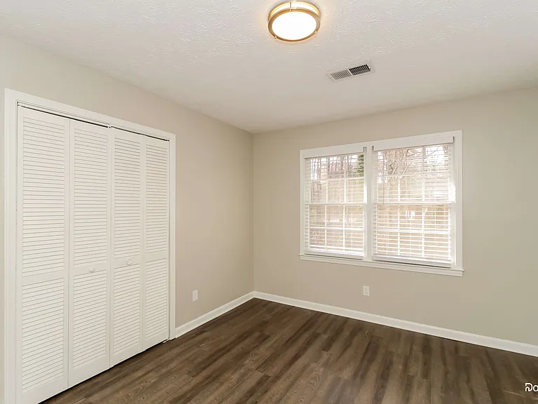 1252 Rolling Oaks Dr NW — Photo 14