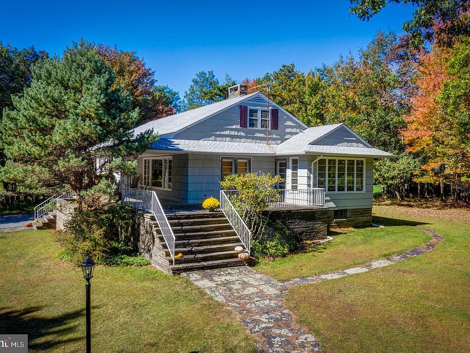 155 Knob Rd Mount Pocono Pa 18344 Mls Pamr106350 Zillow