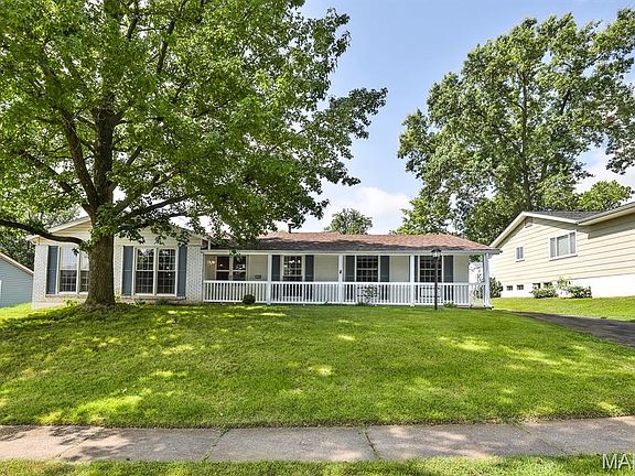 2nd image of 11858 Villa Dorado Dr