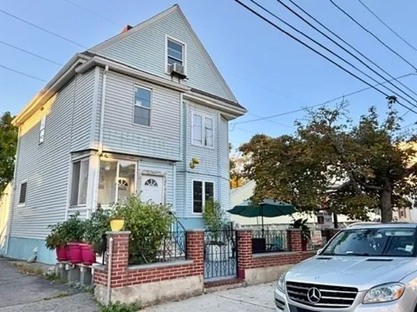 150 Hichborn St, Revere, MA 02151