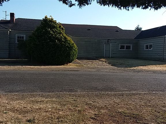4th image of 127 N Montesano St