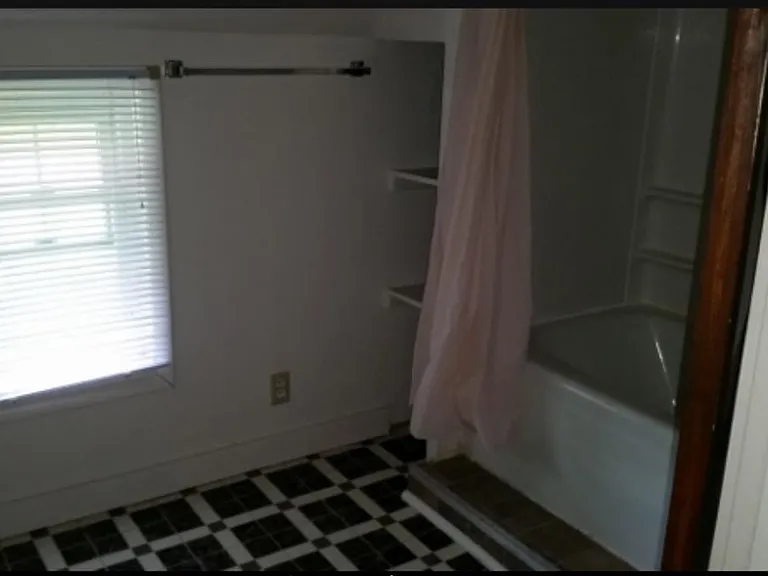 2540 Orchard St — Photo 3