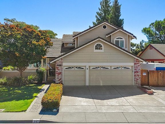3rd image of 307 Bluebell Court