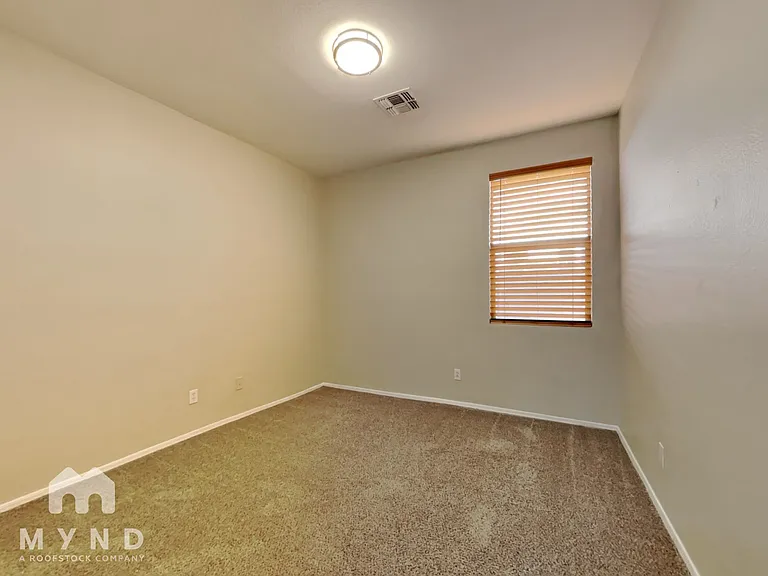 12206 W Lincoln St — Photo 23