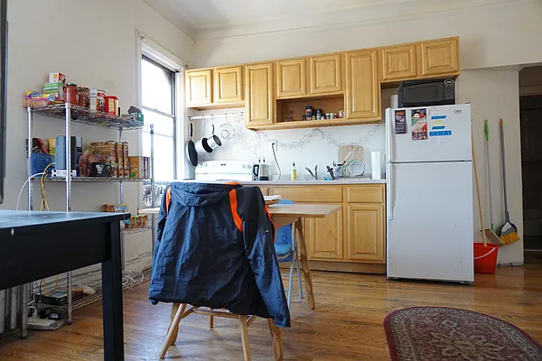 Rented by Rennit Inc. | media 27