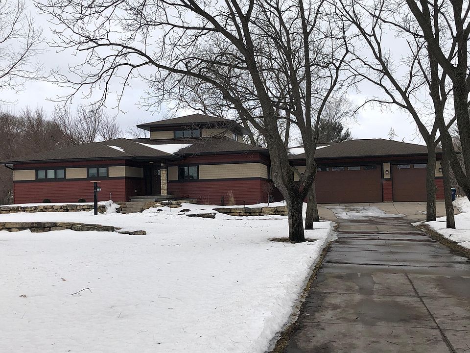 1st image of 3313 Lakeshore Dr