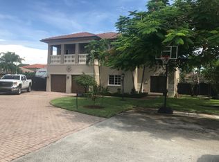 15157 SW 32nd Ln, Miami, FL 33185