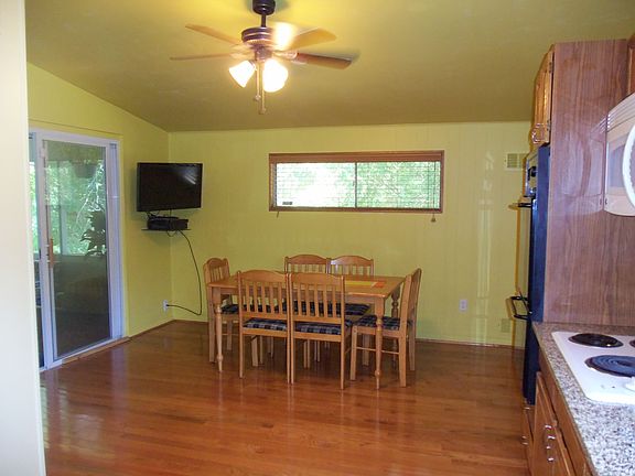 family eat-in & porch onleft