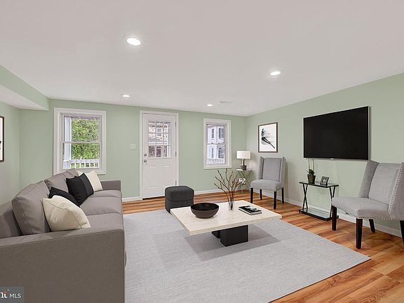 3rd image of 8511 Frederick Rd