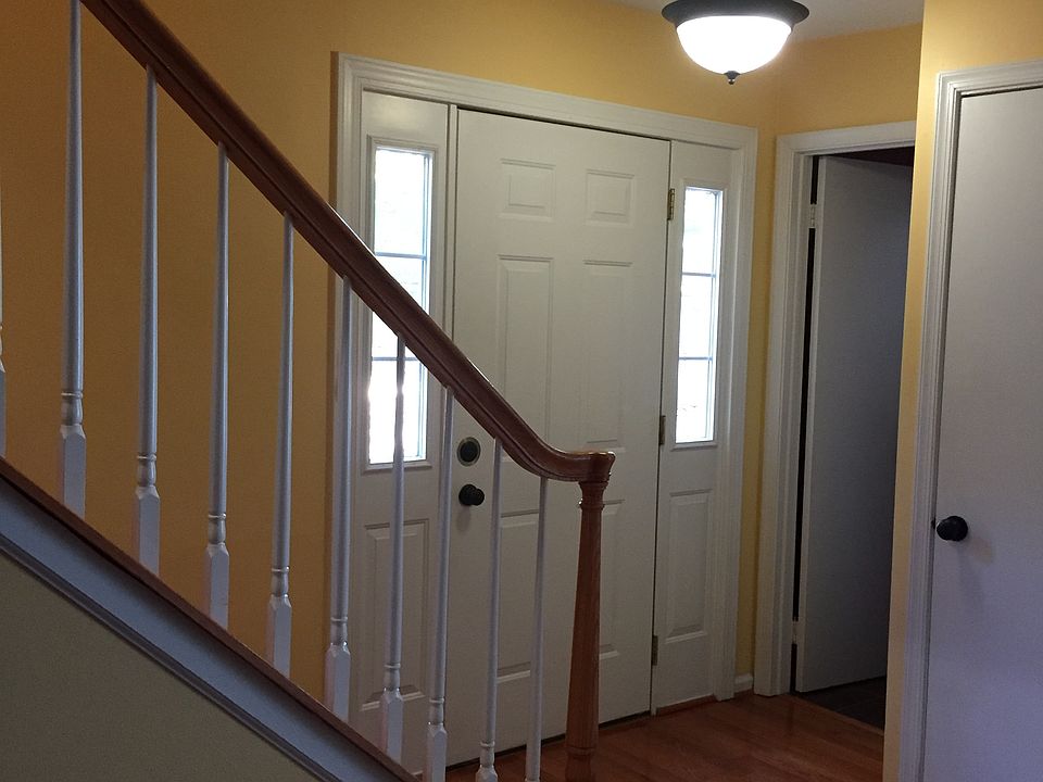 Entry/Foyer