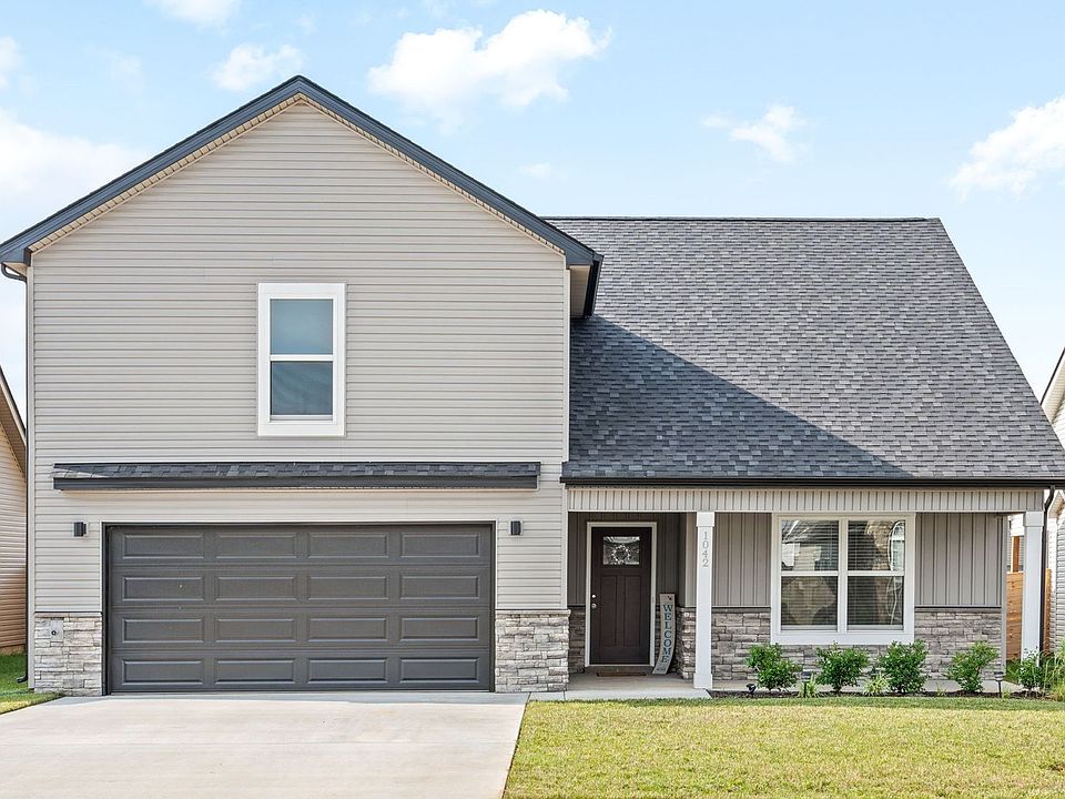 1st image of 1042 Creek Way