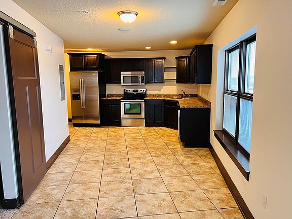5th image of 1370 NW 18th St #43