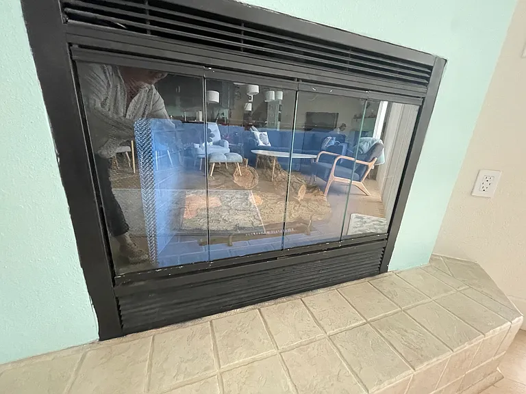 5015 Santa Cruz Ave #303 — Photo 7