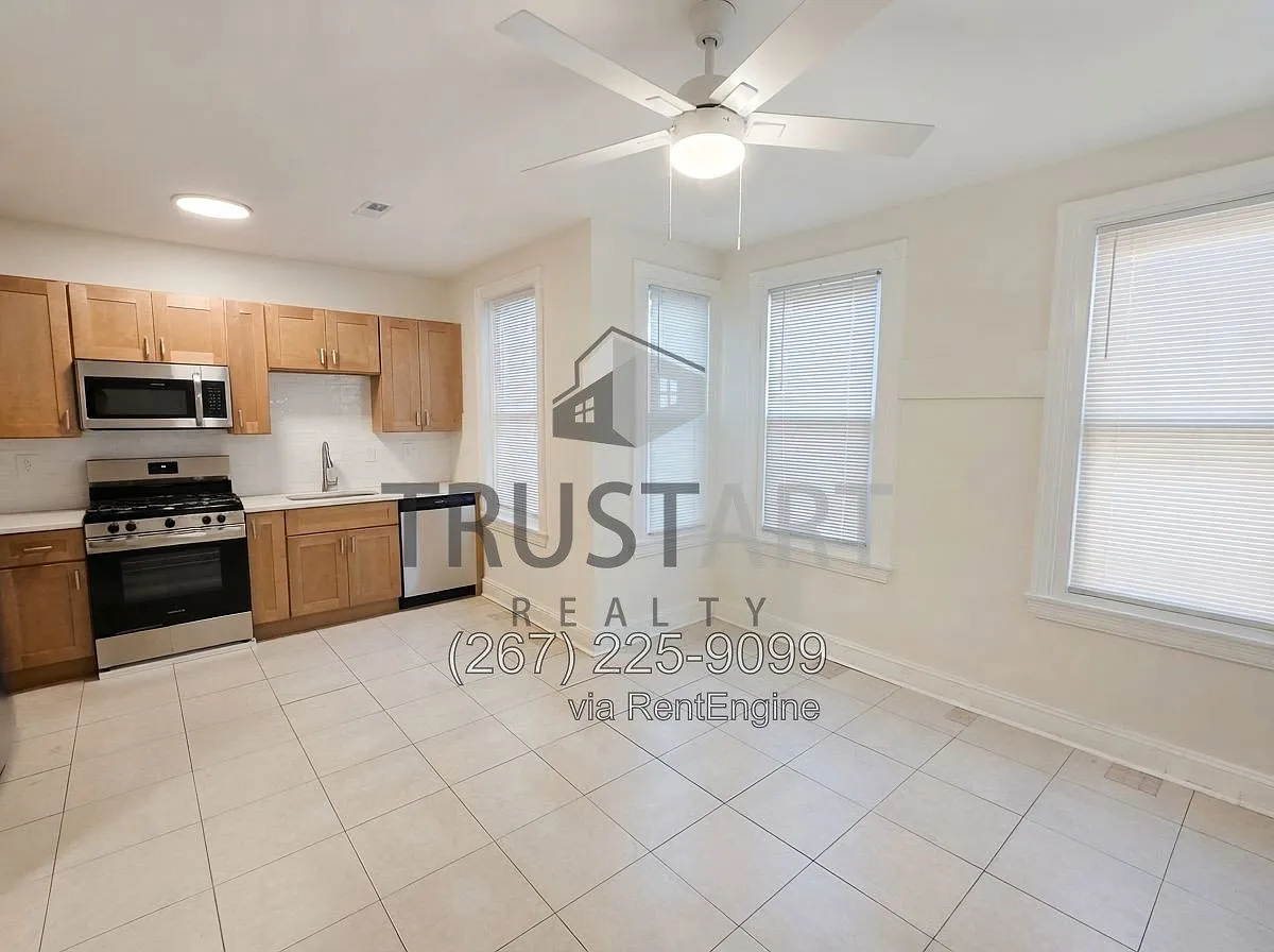 2 bed, 1.0 bath, $1,400 — Photo 4