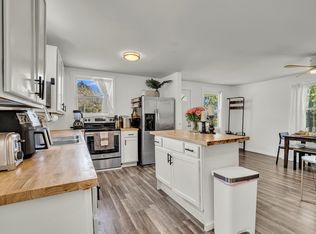 1237 Dickson Ave, Hanahan, SC 29410