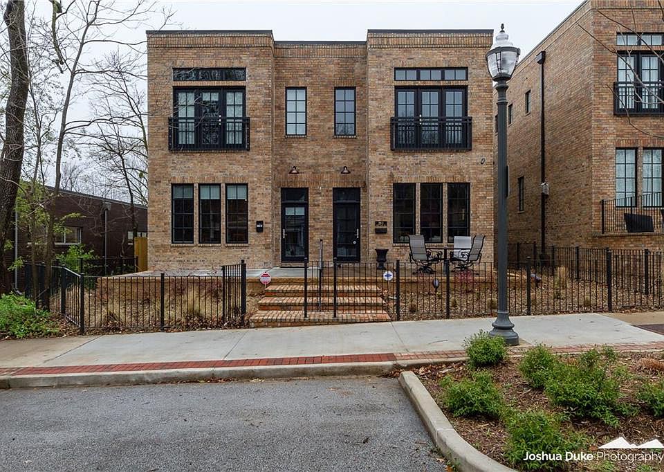 1st image of 219 N Block Ave Unit 1