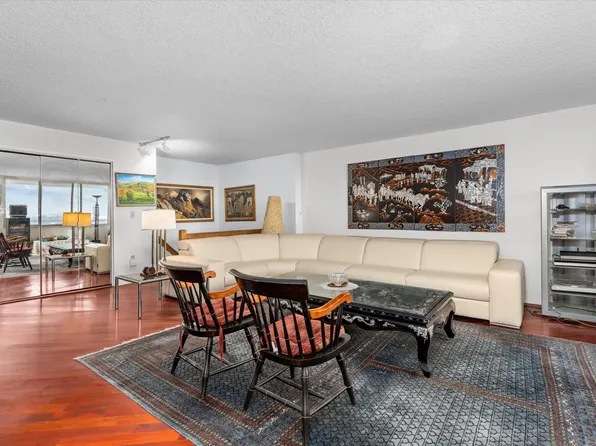 401 Harmon Cove Tower image 16 of 47