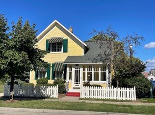 61 W 12th St, Holland, MI