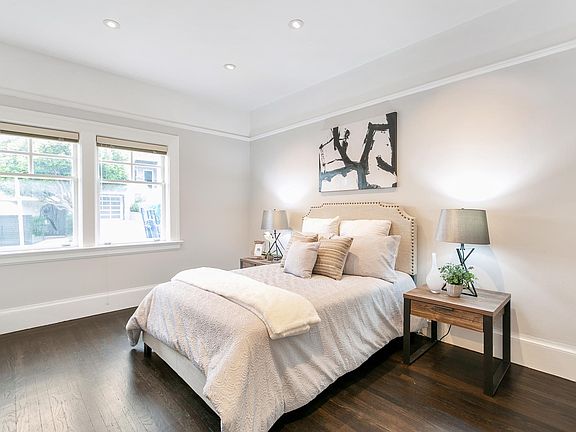 5th image of 2402 Divisadero St