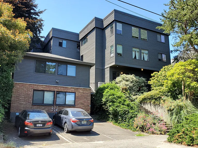 4111 Whitman Ave N #404 — Photo 3