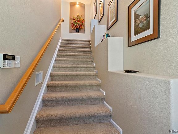 3rd image of 86 Whitehaven Cir