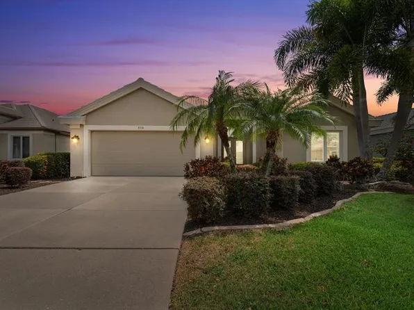 8718 53rd Pl E, Bradenton, FL 34211